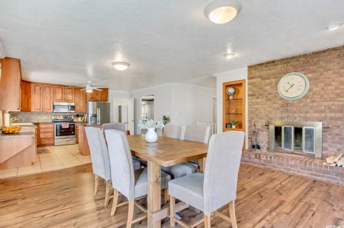 2371 High Mountain Dr, Sandy UT 84092-5506 exterior