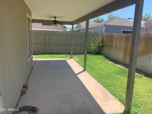 7038 42nd St, Phoenix AZ  85042-8906 exterior