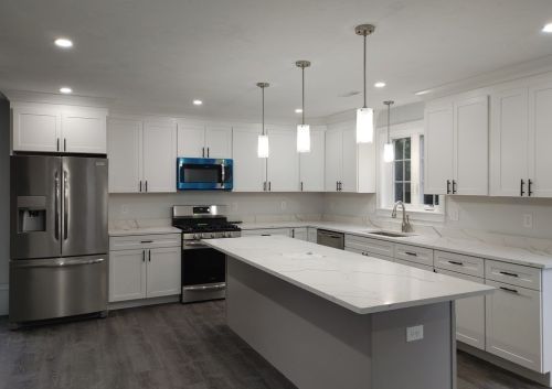 29 Greendale Ave, Worcester, MA 01605-2229