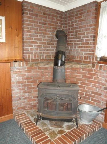 589 Vernon St, East Bridgewater MA 02324-2238 exterior