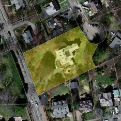 128 Chestnut St, Newton MA 02465-2539 aerial view