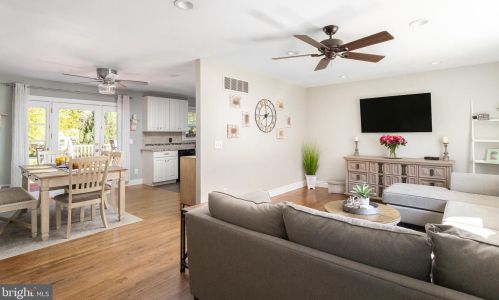 326 Route 156, Trenton NJ 08620-1729 exterior