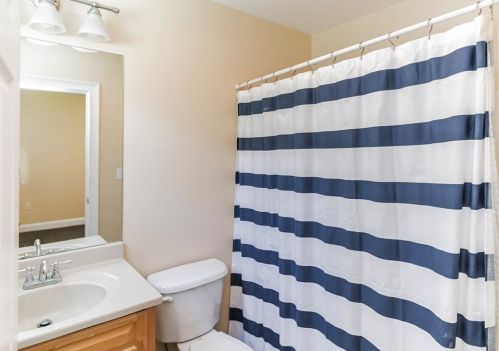 40 Howland St, Needham MA 02492-2901 exterior