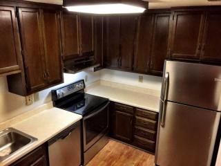 2057 Woodlawn Dr, Huntsville AL  35802-4443 exterior