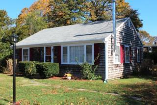 293 Gifford St, Falmouth MA  02540-3328 exterior