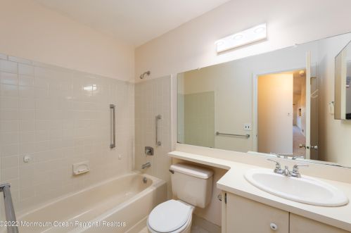 37 Boxwood Ter, Tinton Falls NJ 07701-6704 exterior