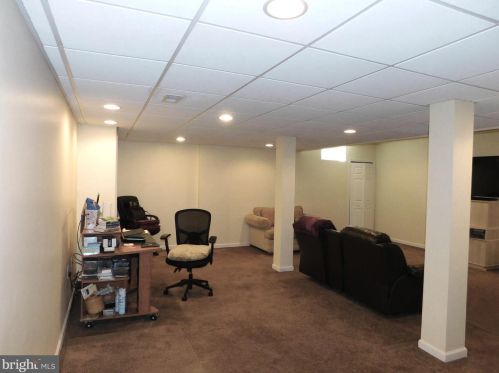 612 Schaeffer Ave, West Deptford NJ 08096-6631 exterior