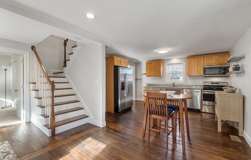 6 Idalla Rd, Worcester MA 01606-1043 exterior