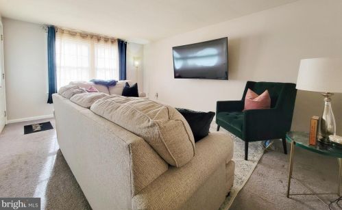 123 Buck St, West Deptford NJ  08066-1312 exterior