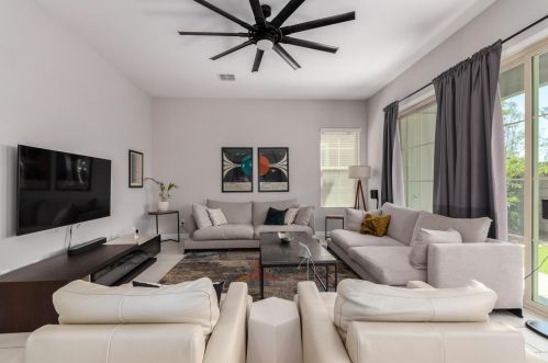 3022 33rd Pl, Phoenix AZ  85018 exterior