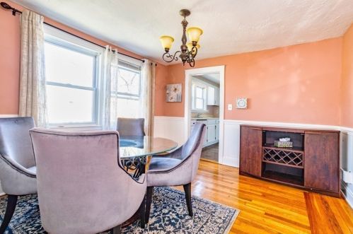 34 Lawn Ave, Quincy MA 02169-7336 exterior