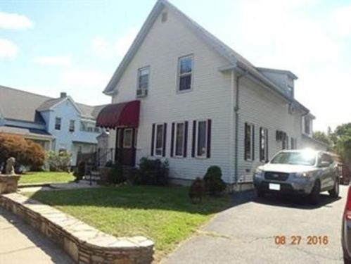 586 Grafton St, Worcester MA  01604-3281 exterior