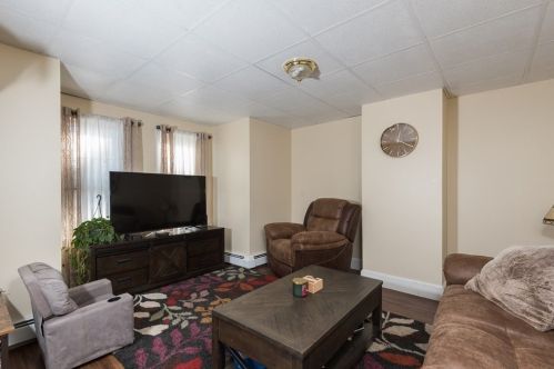 19 Dana St, Taunton MA 02780-3002 exterior