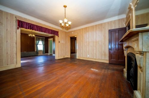 93 Grv St, Fall River MA 02720-5008 exterior