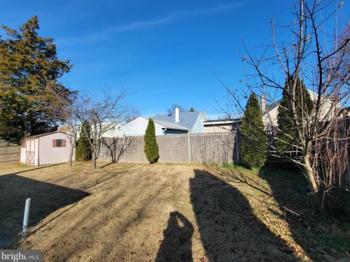 174 Devon Dr, West Deptford NJ  08096-5046 exterior