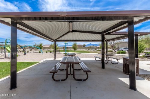 3924 79th Ln, Phoenix AZ  85043 exterior