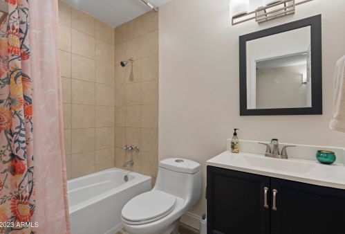 4359 Bluefield Ave, Phoenix AZ  85032-1441 exterior