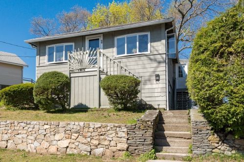 66 Suwanee Rd, Weymouth, MA 02189-3057