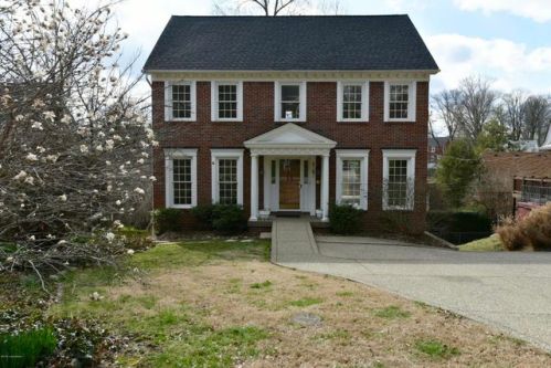 2357 Saratoga Dr, Louisville KY  40205-2024 exterior