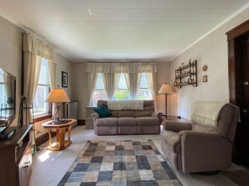 29 Halmstad St, Worcester MA 01607-1520 exterior