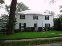 73 Ferncroft Rd, Newton, MA 02468-1213