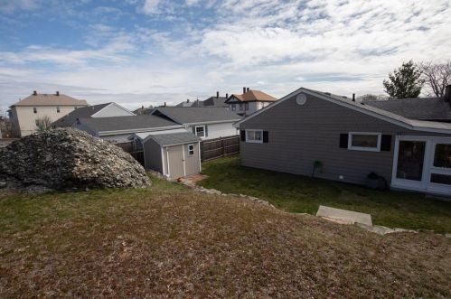 97 Huard St, Fall River, MA 02721-3621