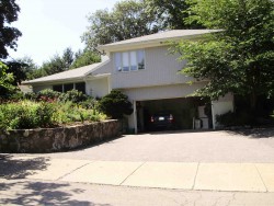 99 Deborah Rd, Newton, MA 02459-2837