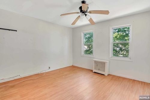 410 Davis Ave, Kearny NJ 07032-3510 exterior