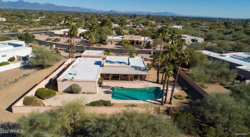 9518 46 St, Phoenix AZ 85028-5201 exterior