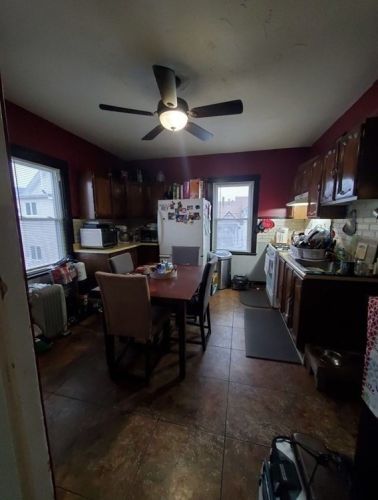 75 Dartmouth St, New Bedford MA 02740-3150 exterior