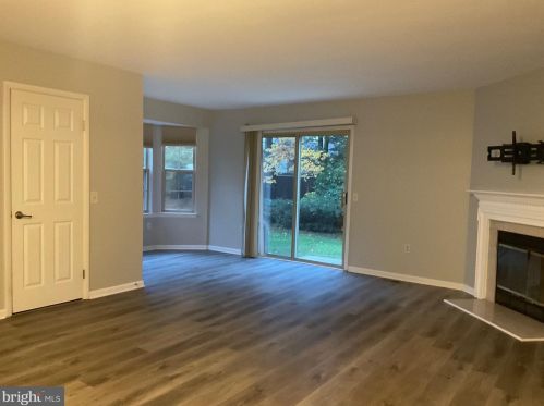 154 Evan Ct, West Deptford NJ  08086-2007 exterior