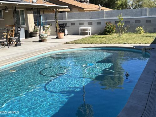 2113 Amelia Ave, Phoenix AZ 85037-2408 exterior