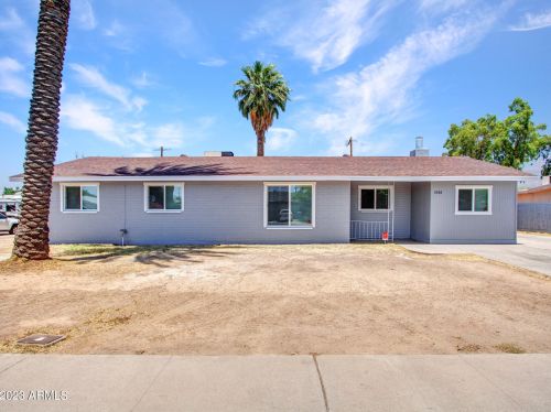 5526 Clarendon Ave, Phoenix AZ 85033-4118 exterior