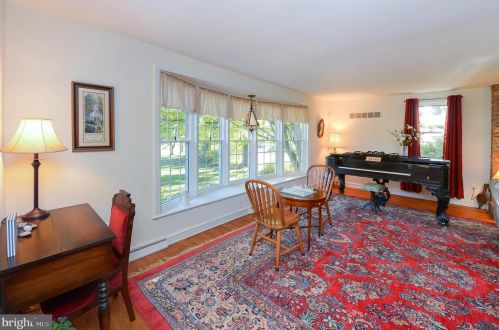 645 Kings Hwy, West Deptford NJ 08096-3129 exterior