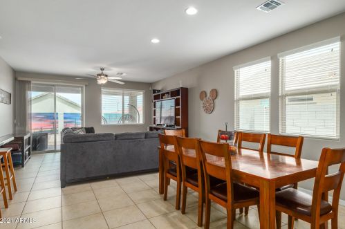 2316 Beautiful Ln, Phoenix AZ 85042-7116 exterior