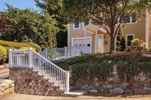 42 Candia St, Arlington, MA 02474-2826