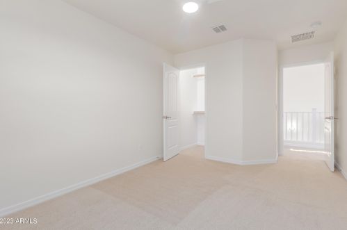 817 Constance Way, Phoenix AZ  85042 exterior