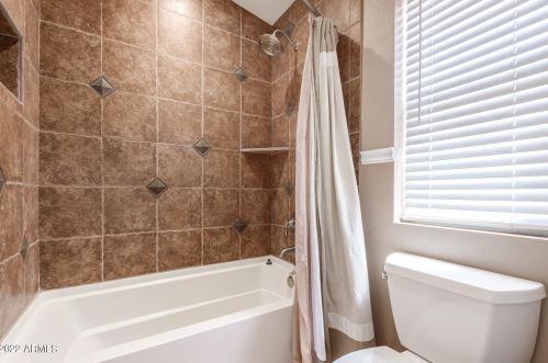 16630 29 St, Phoenix AZ 85032-3726 exterior