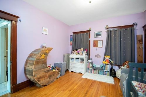 19 Almont Ave, Worcester MA 01604-3002 exterior