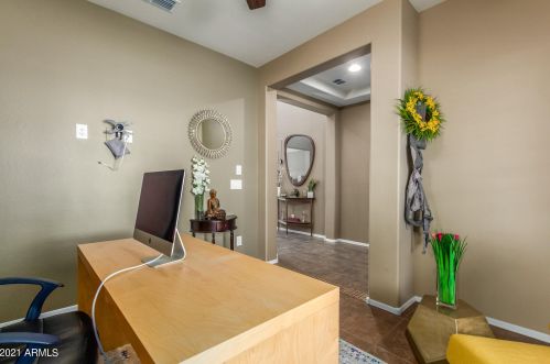 1759 Desperado Way, Phoenix AZ 85085-6327 exterior