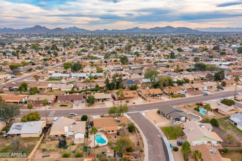 414 Behrend Dr, Phoenix AZ 85050-3992 exterior