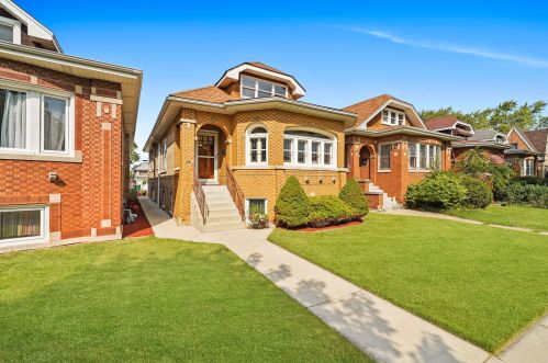 1514 Wenonah Ave, Forest View, IL 60402-1352