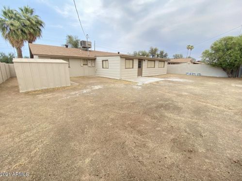 7015 Camelback Rd, Phoenix AZ  85033-1535 exterior