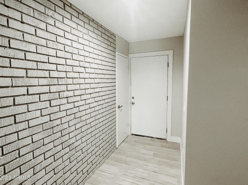 2221 27th St, Phoenix AZ 85008-4924 exterior