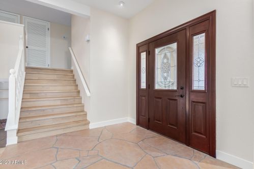 3835 Ahwatukee Dr, Phoenix AZ 85044-2033 exterior