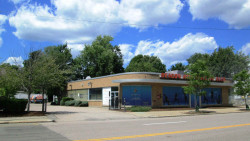 58 Cross St, Newton, MA 02465-2138