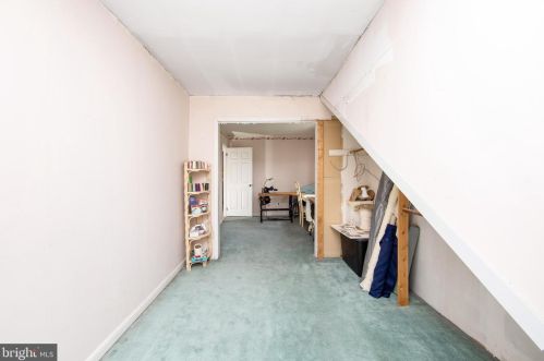 27 Rygate Ave, West Deptford NJ 08096-4218 exterior