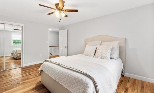 18 Pennacook St, Norfolk MA  02056-1117 exterior