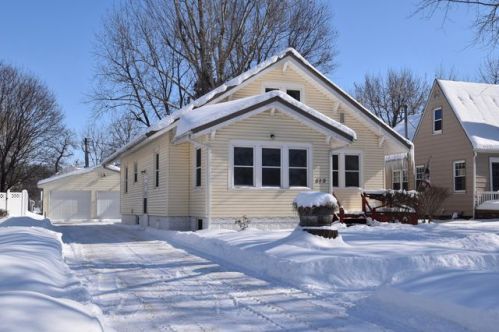 510 4th Ave, Sibley, IA 51249-1610