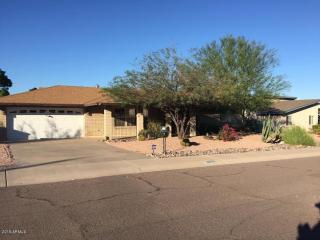 2410 Mercer Ln, Phoenix, AZ 85028-2528